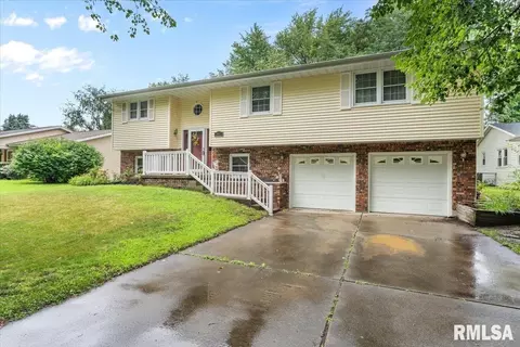 1913 Croydon Dr, Springfield, IL 62703 photo 2