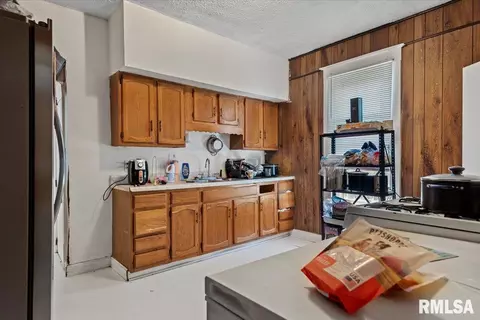 1903 S 16th St, Springfield, IL 62703 photo 11