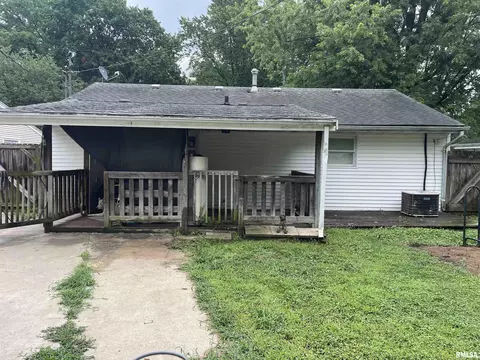 Exterior - 3321 Buckner St, Springfield, IL 62703 photo 2 of 3