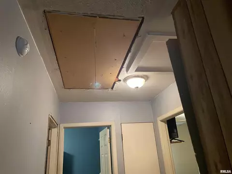 Entry Way - 3321 Buckner St, Springfield, IL 62703 photo 1 of 1