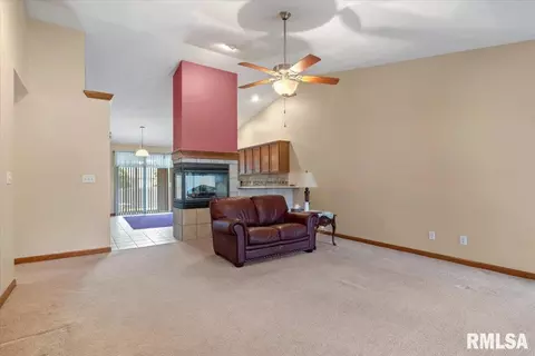 3511 Lytham Dr, Springfield, IL 62712 photo 5