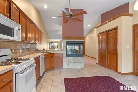 3511 Lytham Dr, Springfield, IL 62712 photo 11