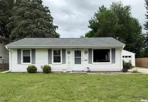 899 Lawrence Ave, Galesburg, IL 61401