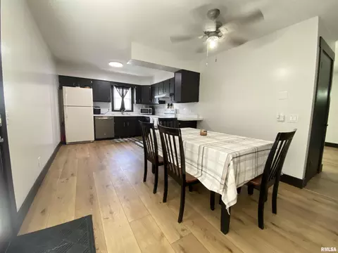 Dining - 2476 Arrowhead Dr, Springfield, IL 62702 photo 1 of 2