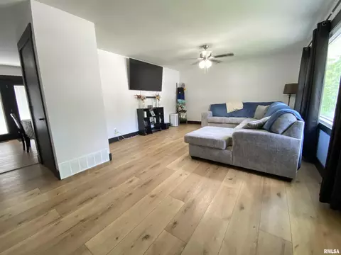 Living - 2476 Arrowhead Dr, Springfield, IL 62702 photo 1 of 2