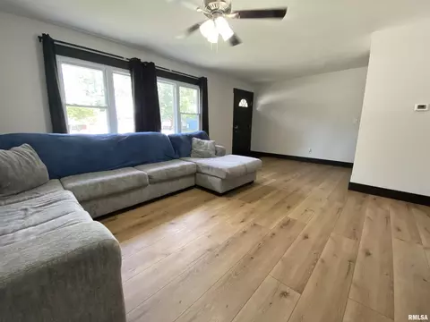 Living - 2476 Arrowhead Dr, Springfield, IL 62702 photo 2 of 2