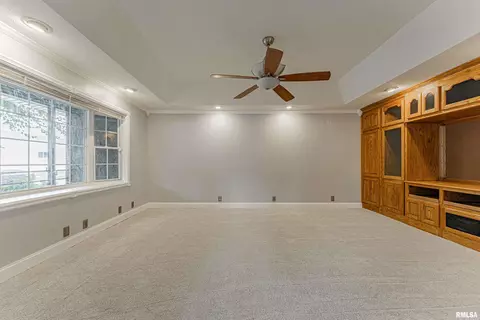 429 S Kickapoo St, Lincoln, IL 62656 photo 8