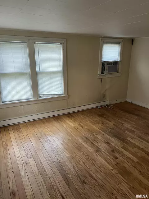 215 Cordelia St, Springfield, IL 62703 photo 5