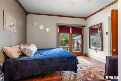 Bedroom - 1031 N Osburn Ave, Springfield, IL 62702 photo 2 of 5