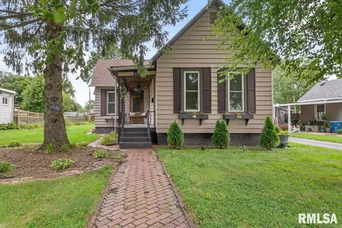 1031 N Osburn Ave, Springfield, IL 62702