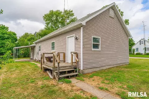 319 N Adams St, Lincoln, IL 62656