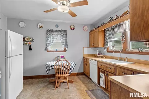 Kitchen - 3348 S 2nd St, Springfield, IL 62703 photo 1 of 3