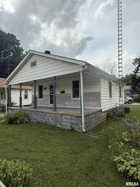 Exterior - 1637 Melrose St, Springfield, IL 62703 photo 1 of 1