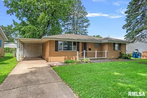 Other - 2307 Eastview Dr, Springfield, IL 62702 photo 2 of 4