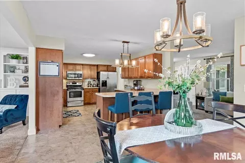 1907 Halifax Dr, Springfield, IL 62703 photo 11