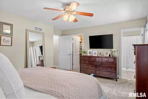 1907 Halifax Dr, Springfield, IL 62703 photo 27