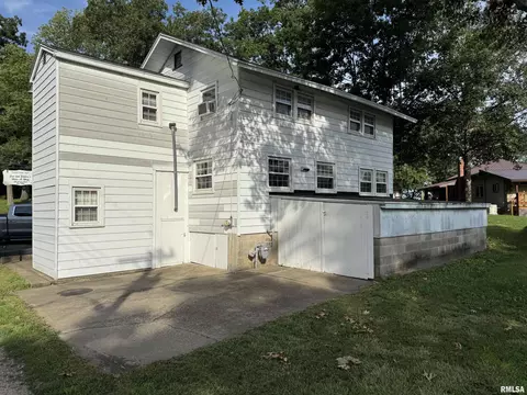 16032 Fallis Dr, Havana, IL 62644 photo 1