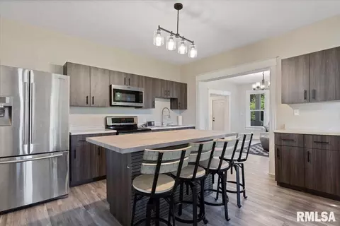 Other - 615 E Myrtle St, Springfield, IL 62703 photo 3 of 5