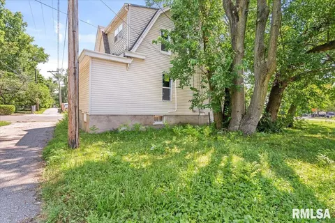 Exterior - 615 E Myrtle St, Springfield, IL 62703 photo 3 of 3