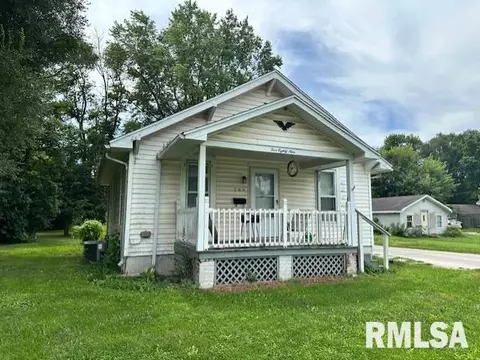 589 E Independence Ave, Jacksonville, IL 62650