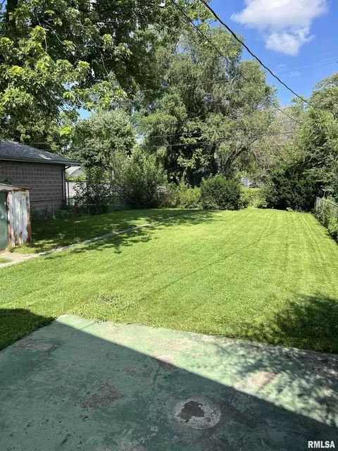 3044 S 11th St, Springfield, IL 62703 photo 18