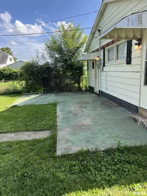 3044 S 11th St, Springfield, IL 62703 photo 19