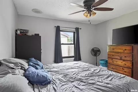 Bedroom - 3013 Terra Ct, Springfield, IL 62707 photo 2 of 6