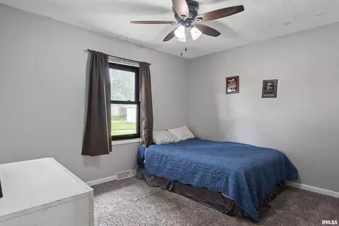 Bedroom - 3013 Terra Ct, Springfield, IL 62707 photo 4 of 6