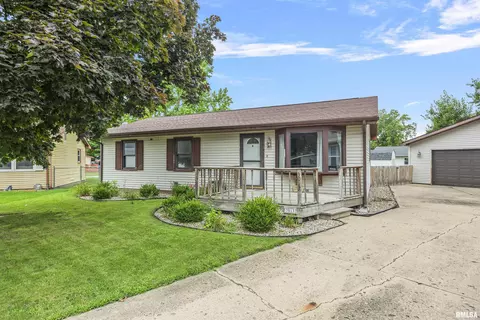 3013 Terra Ct, Springfield, IL 62707
