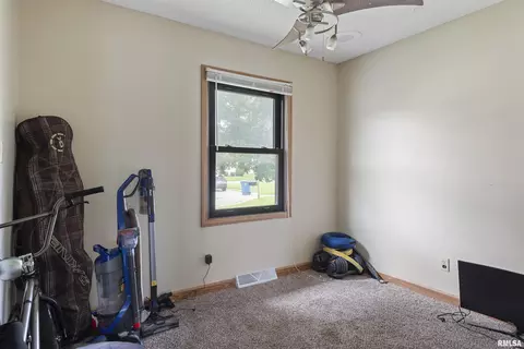 Bedroom - 3013 Terra Ct, Springfield, IL 62707 photo 6 of 6