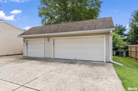 3217 Clarendon Dr, Springfield, IL 62704 photo 27