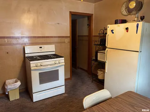 Kitchen - 1920 N 9th St, Springfield, IL 62702 photo 1 of 2