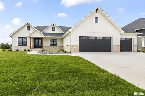 4704 Berkshire Xing, Springfield, IL 62711
