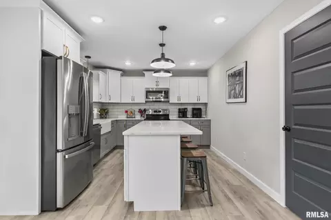 608 Tecumseh Trl, Springfield, IL 62711 photo 11