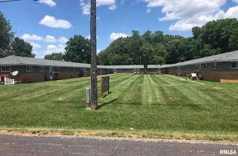 750 E Chambers St, Jacksonville, IL 62650