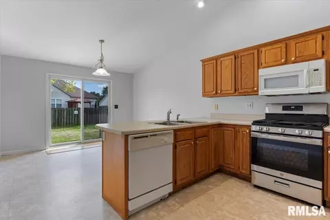 Kitchen - 2418 Neil St, Springfield, IL 62707 photo 1 of 1