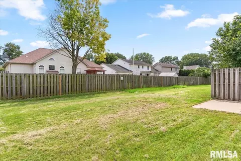 Exterior - 2418 Neil St, Springfield, IL 62707 photo 5 of 5