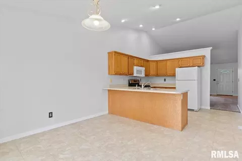 Other - 2418 Neil St, Springfield, IL 62707 photo 6 of 13