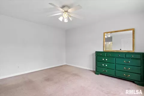 Bedroom - 2418 Neil St, Springfield, IL 62707 photo 4 of 7