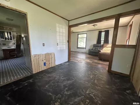 Entry Way - 625 Bluegrass St, Milton, IL 62352 photo 1 of 1