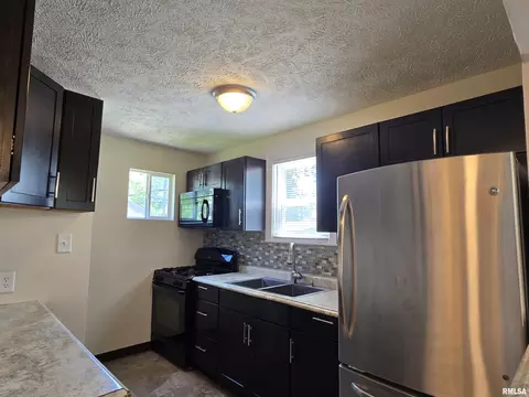 1812 S 1st St, Springfield, IL 62704 photo 14