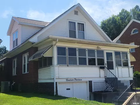 1914 Jefferson St, Quincy, IL 62301