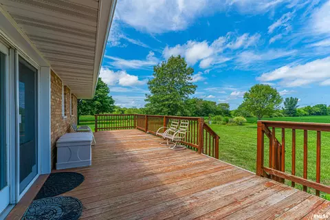 Exterior - 20708 Long Rd, Delavan, IL 61734 photo 3 of 6
