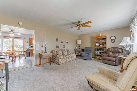 Living - 20708 Long Rd, Delavan, IL 61734 photo 1 of 3