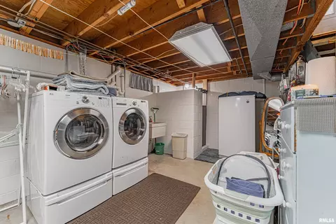 Other - 20708 Long Rd, Delavan, IL 61734 photo 10 of 17