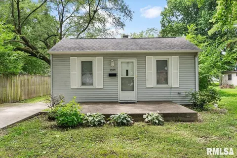 2909 S Glenwood Ave, Springfield, IL 62704
