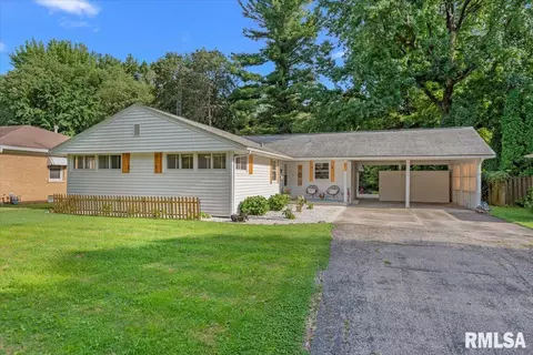 185 Circle Dr, Springfield, IL 62703
