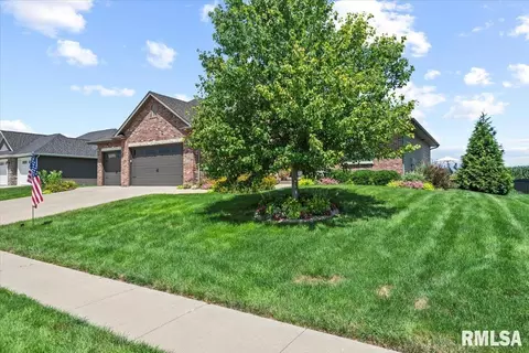 Exterior - 4609 Lynhurst Rd, Springfield, IL 62711 photo 3 of 19