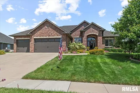 4609 Lynhurst Rd, Springfield, IL 62711