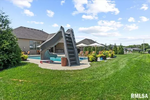 Exterior - 4609 Lynhurst Rd, Springfield, IL 62711 photo 5 of 19